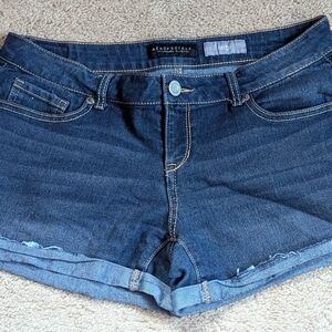 Aeropostale Midi Short, Sz 8